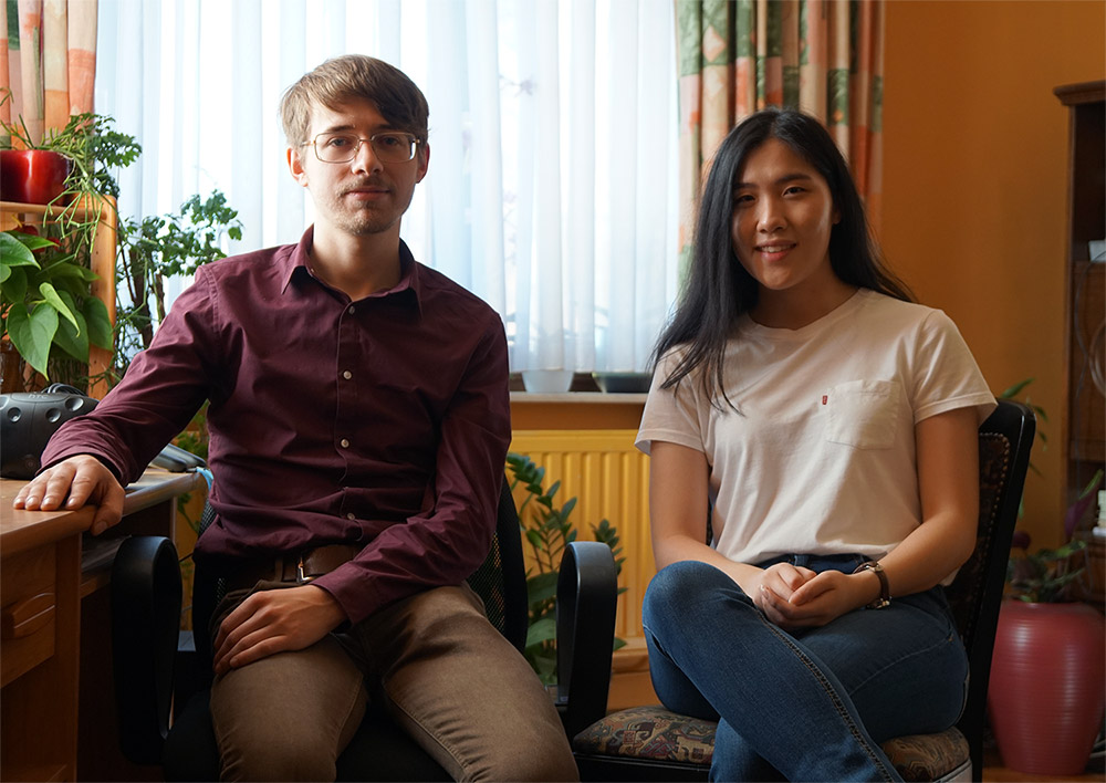 Image of the two developers: Stefan Bauwens and Cindy Ho